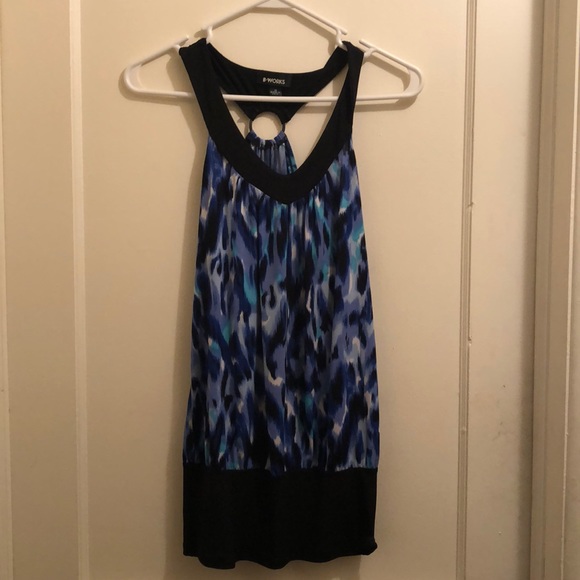 Blue keyhole V-neck no sleeve Tunic - Picture 1 of 3